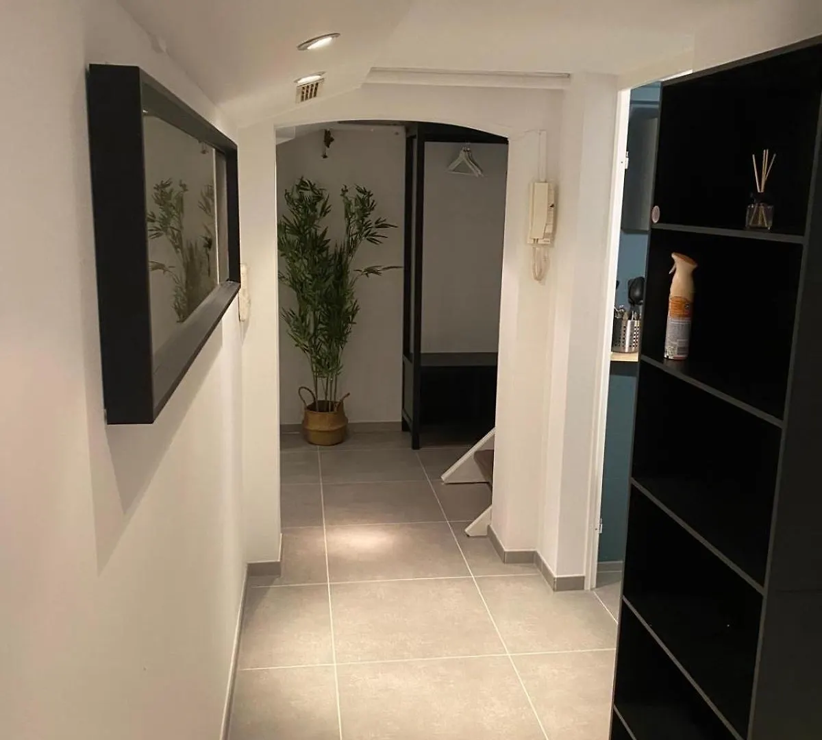 Apartamento Schoene 2-Zimmer Wohnung In Sehr Guter Lage Colónia