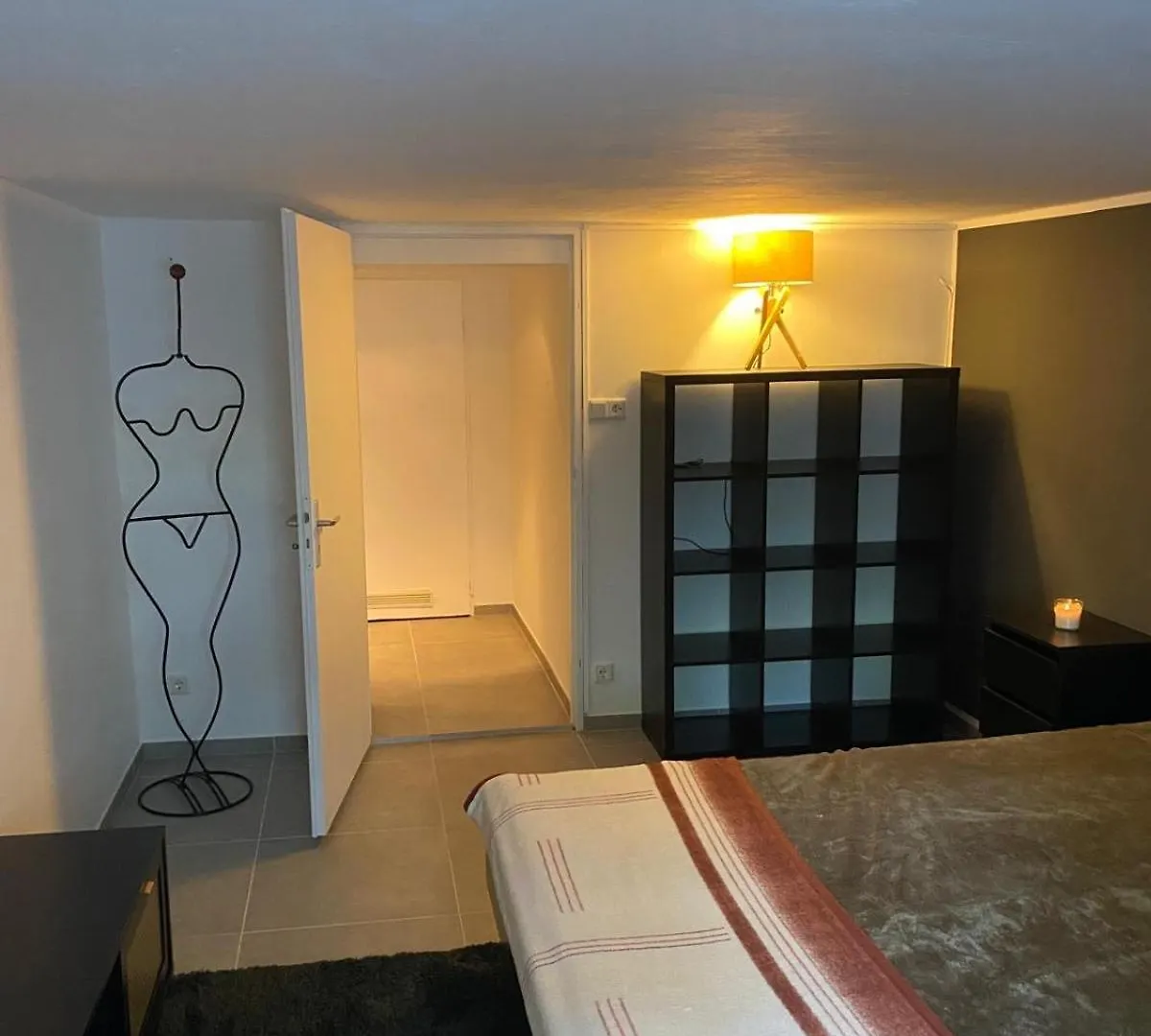 Schoene 2-Zimmer Wohnung In Sehr Guter Lage Colónia 0*,  Alemanha
