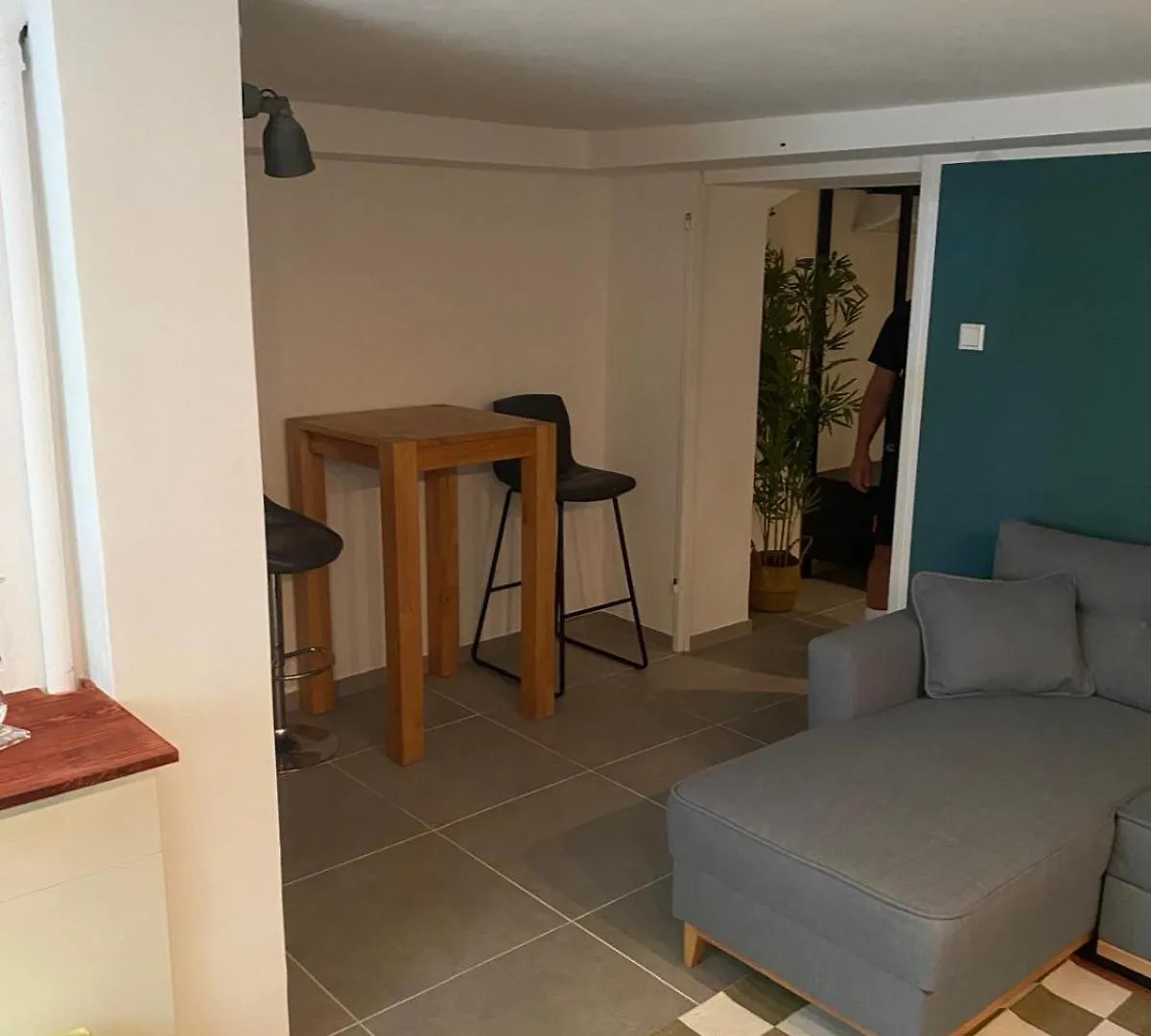 Schoene 2-Zimmer Wohnung In Sehr Guter Lage Colónia Apartamento